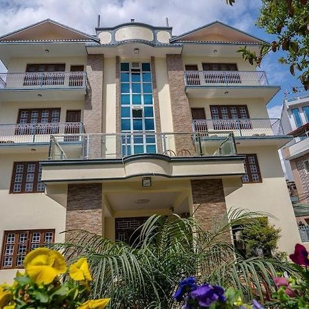 Norbu Hotel Kathmandu Esterno foto