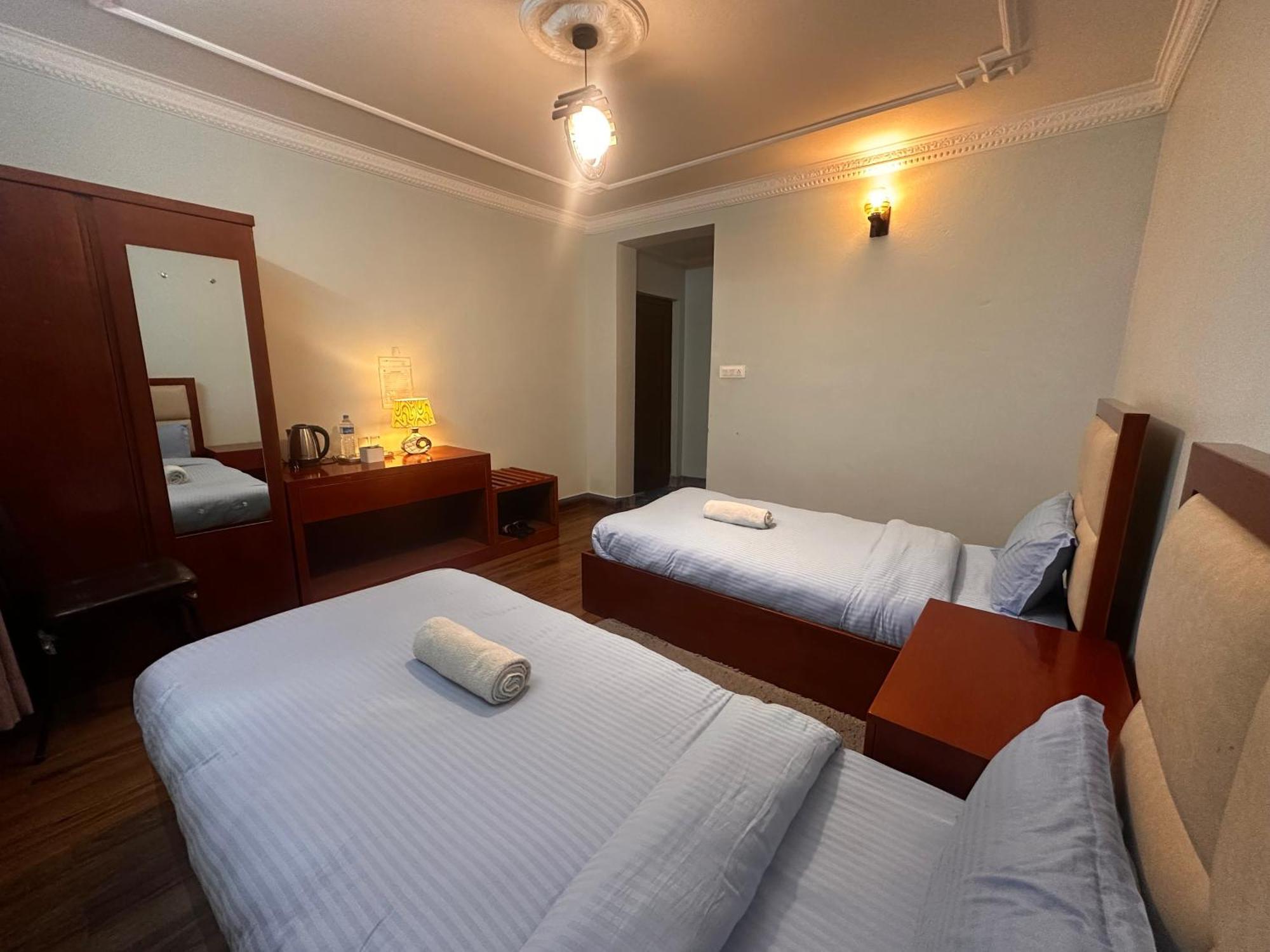 Norbu Hotel Kathmandu Esterno foto